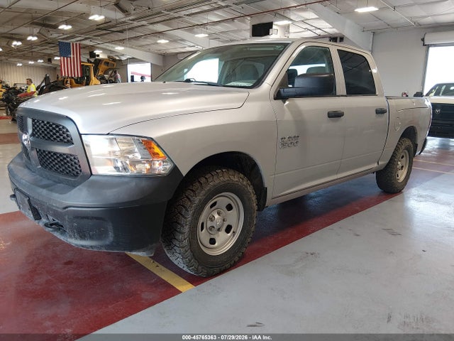 1C6RR7KGXJS154227 RAM 1500 Tradesman 4x4 5&#039;7 Box