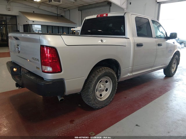 1C6RR7KGXJS154227 RAM 1500 Tradesman 4x4 5&#039;7 Box