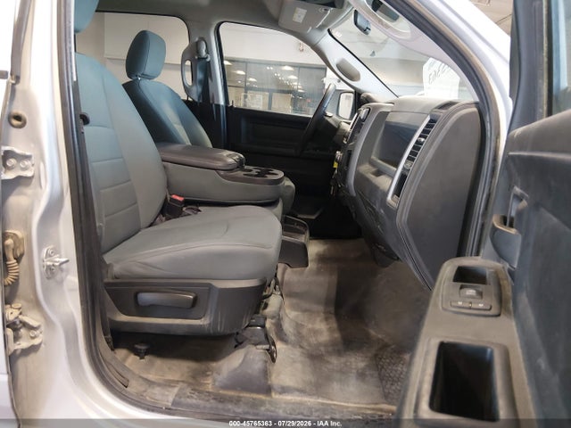 1C6RR7KGXJS154227 RAM 1500 Tradesman 4x4 5&#039;7 Box