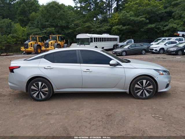 45765384 :رقم المزاد ، 1N4BL4DW1MN300389 vin ، 2021 Nissan Altima Sv Intelligent Awd مزاد بيع
