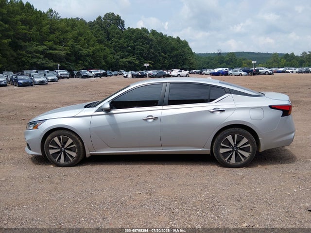 45765384 :رقم المزاد ، 1N4BL4DW1MN300389 vin ، 2021 Nissan Altima Sv Intelligent Awd مزاد بيع
