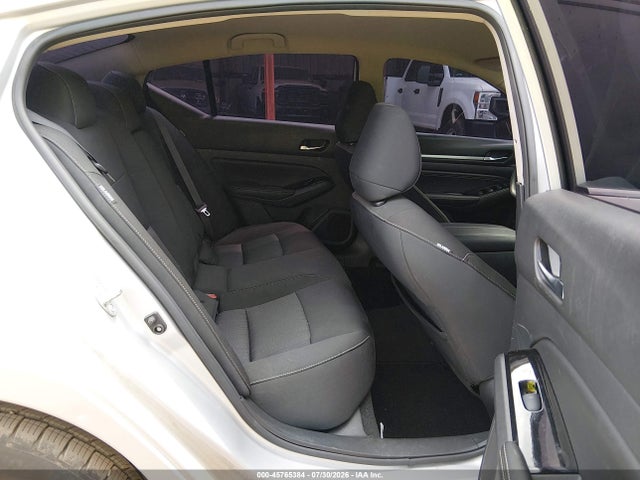 45765384 :رقم المزاد ، 1N4BL4DW1MN300389 vin ، 2021 Nissan Altima Sv Intelligent Awd مزاد بيع