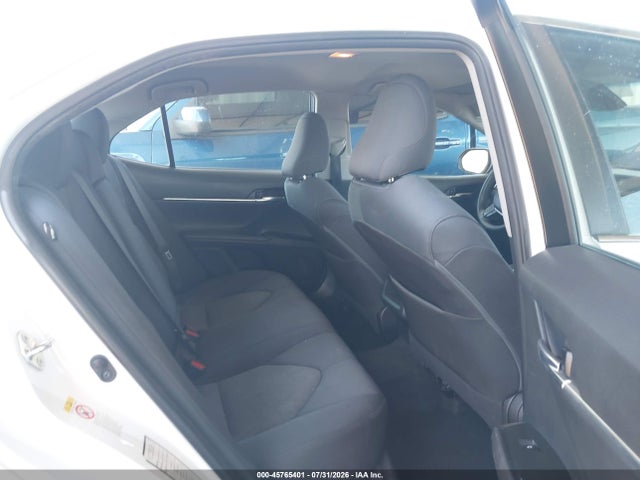 Toyota CAMRY LE 2018 4T1B11HK7JU059103 Image 8