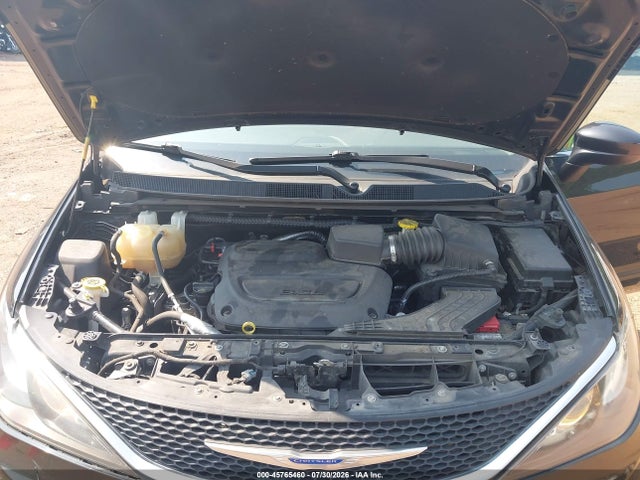 45765460 :رقم المزاد ، 2C4RC1DG7KR666146 vin ، 2019 Chrysler Pacifica Touring مزاد بيع