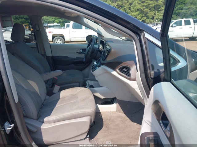 45765460 :رقم المزاد ، 2C4RC1DG7KR666146 vin ، 2019 Chrysler Pacifica Touring مزاد بيع