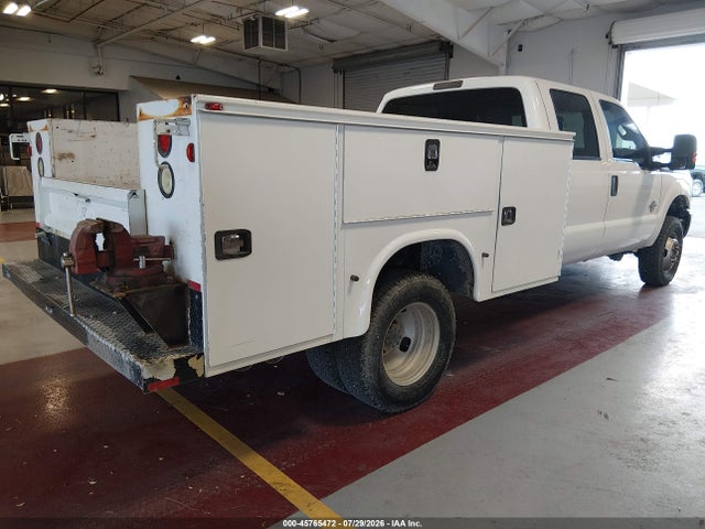 Ford F-350 Chassis Xl 2015 1FD8W3HT8FEA14821 Image 4
