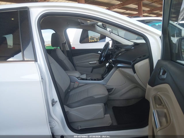 1FMCU0GXXFUB81609 Ford ESCAPE SE
