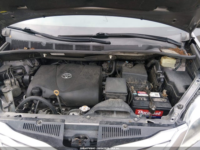 5TDYZ3DC6HS786457 Toyota Sienna Limited Premium 7 Passenger