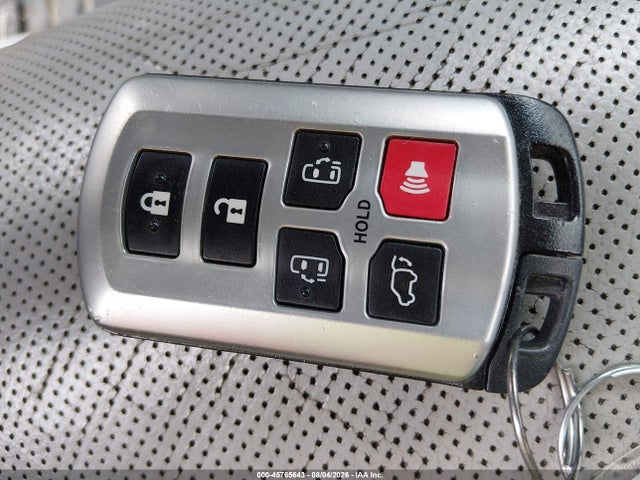 5TDYZ3DC6HS786457 Toyota Sienna Limited Premium 7 Passenger