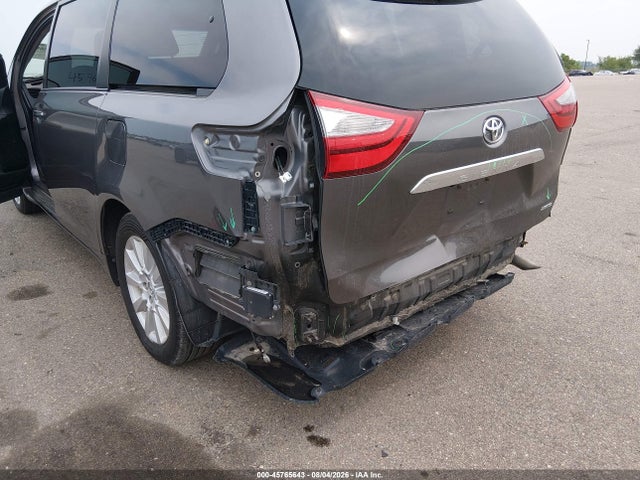 5TDYZ3DC6HS786457 Toyota Sienna Limited Premium 7 Passenger