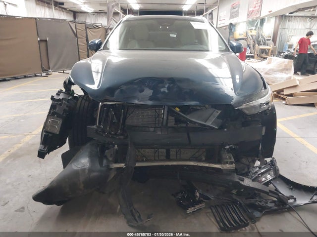 Продажа на аукционе авто 2023 Volvo Xc60 B5 Plus Bright Theme, vin: YV4L12RNXP1306421, номер лота: 45765703