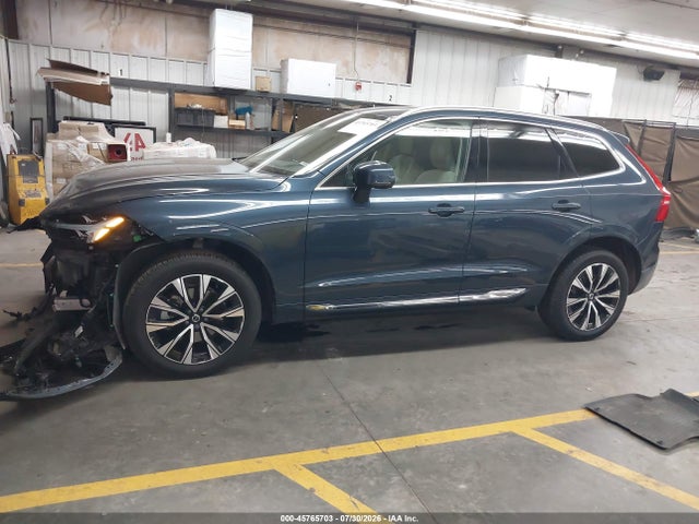 Продажа на аукционе авто 2023 Volvo Xc60 B5 Plus Bright Theme, vin: YV4L12RNXP1306421, номер лота: 45765703