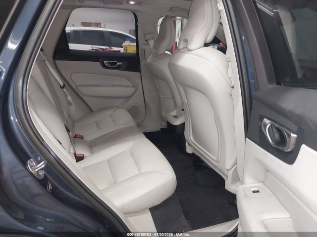 Продажа на аукционе авто 2023 Volvo Xc60 B5 Plus Bright Theme, vin: YV4L12RNXP1306421, номер лота: 45765703