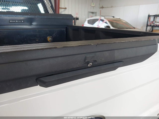 1FT8W3B63KEE92890 Ford F-350 Xl