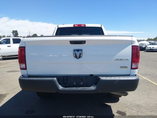 1C6RR7KG7JS306593 RAM 1500 Tradesman 4x4 5&#039;7 Box