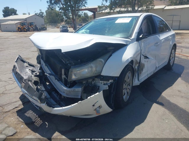 Chevrolet Cruze Ls Auto 2014 1G1PA5SG4E7105280 Image 2
