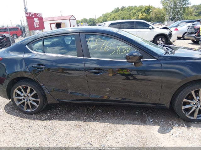 45765833 :رقم المزاد ، 3MZBN1V31JM209035 vin ، 2018 Mazda Mazda3 Touring مزاد بيع