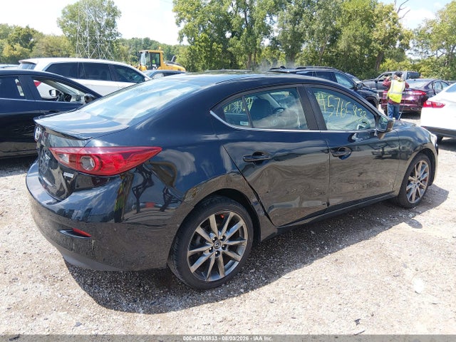 45765833 :رقم المزاد ، 3MZBN1V31JM209035 vin ، 2018 Mazda Mazda3 Touring مزاد بيع