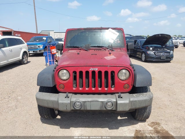 45765839 :رقم المزاد ، 1J4BA5H14AL215116 vin ، 2010 Jeep Wrangler Unlimited Sahara مزاد بيع