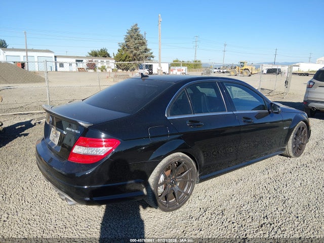 2010 Mercedes-benz C 63 Amg მანქანა იყიდება აუქციონზე, vin: WDDGF7HB1AF366324, აუქციონის ნომერი: 45765861