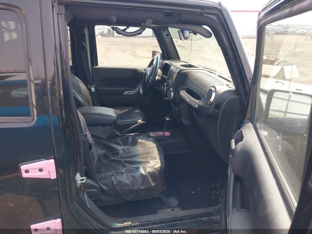 1C4BJWDG8FL594053 Jeep Wrangler Unlimited Freedom Edition