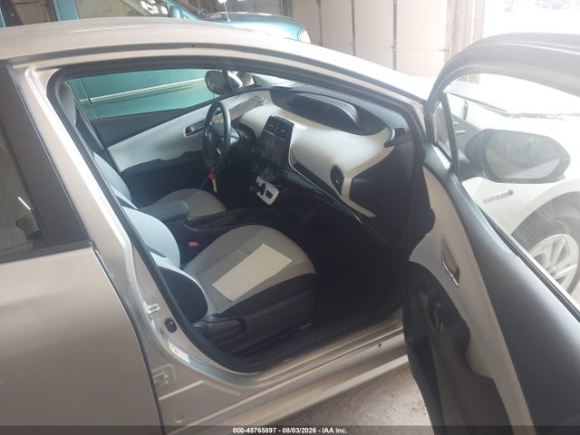 2016 Toyota Prius Two მანქანა იყიდება აუქციონზე, vin: JTDKBRFU0G3001918, აუქციონის ნომერი: 45765897