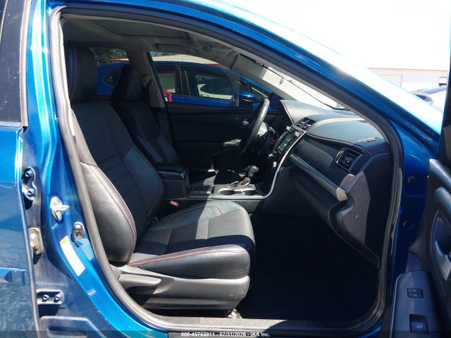 4T1BF1FK2HU672308 Toyota CAMRY SE