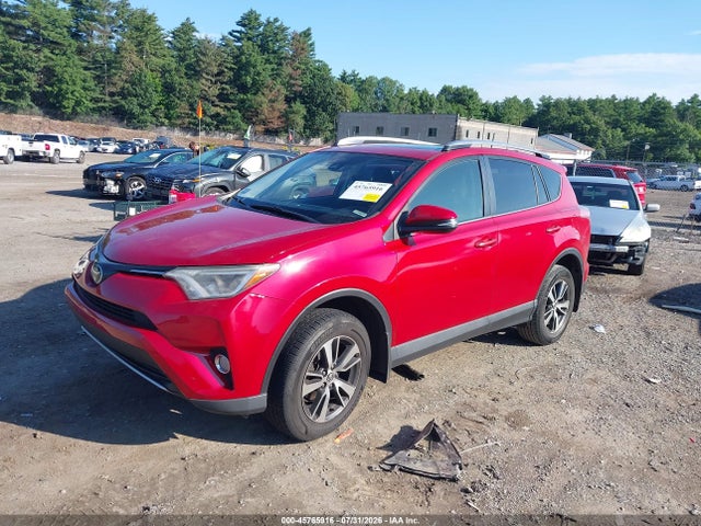 Toyota Rav4 Xle 2017 JTMRFREV7HJ141328 Image 2