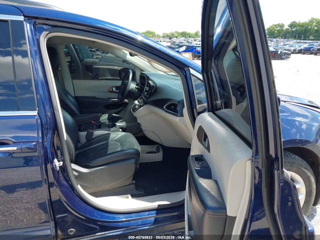 Aukcja sprzedaży 2017 Chrysler Pacifica Touring-l, vin: 2C4RC1BG2HR823335, numer aukcji: 45765933
