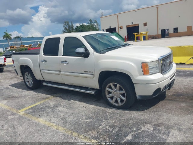 45766000 :رقم المزاد ، 3GTP2XE27BG198652 vin ، 2011 Gmc Sierra 1500 Denali مزاد بيع