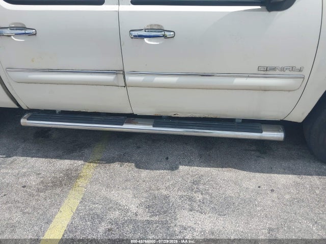 45766000 :رقم المزاد ، 3GTP2XE27BG198652 vin ، 2011 Gmc Sierra 1500 Denali مزاد بيع