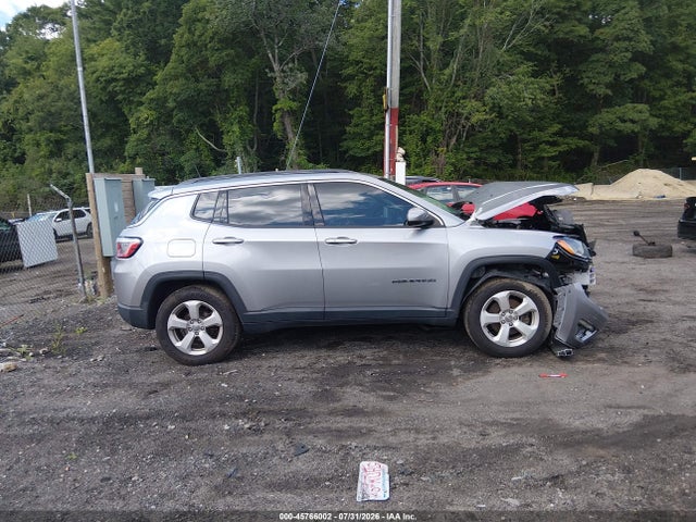 Продаж на аукціоні авто 2018 Jeep Compass Latitude 4x4, vin: 3C4NJDBB3JT397734, номер лоту: 45766002