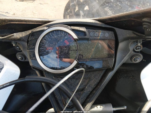 Suzuki GSX-R600 2024 JS1GN7FAXR7100470 Image 7
