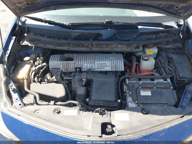 Toyota Prius V Three 2015 JTDZN3EUXFJ034472 Image 10