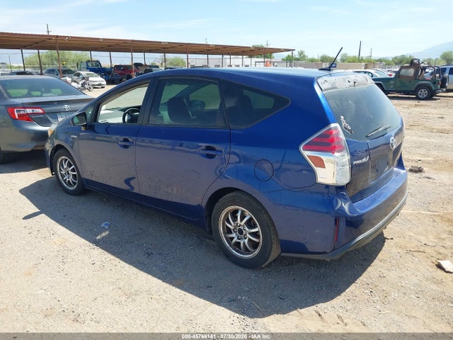 Toyota Prius V Three 2015 JTDZN3EUXFJ034472 Image 3