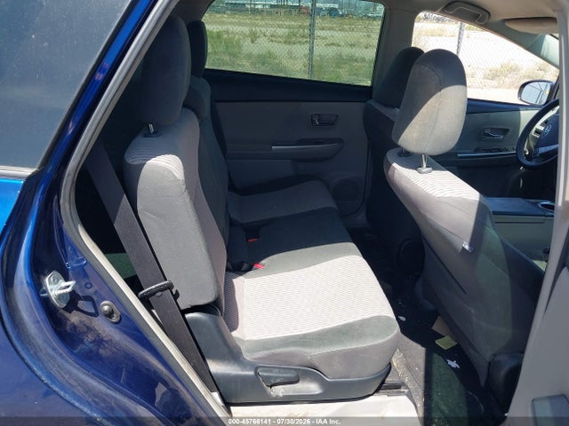 Toyota Prius V Three 2015 JTDZN3EUXFJ034472 Image 8