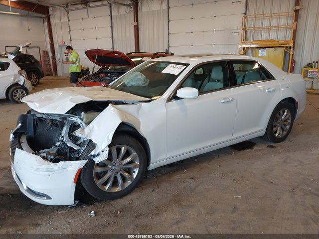 45766183 :رقم المزاد ، 2C3CCARG7JH181898 vin ، 2018 Chrysler 300 Touring L Awd مزاد بيع