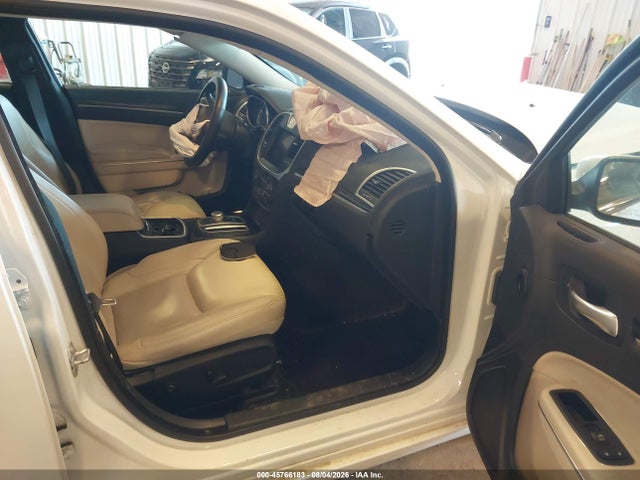 45766183 :رقم المزاد ، 2C3CCARG7JH181898 vin ، 2018 Chrysler 300 Touring L Awd مزاد بيع