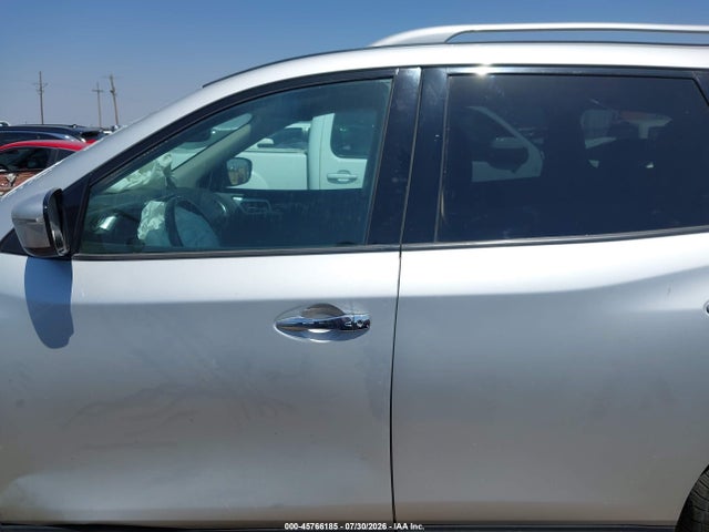 Продажа на аукционе авто 2017 Nissan Pathfinder Sv, vin: 5N1DR2MN2HC639978, номер лота: 45766185
