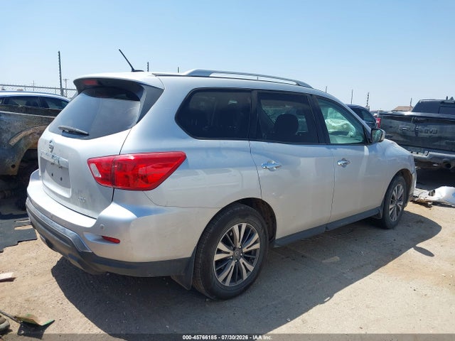 Продажа на аукционе авто 2017 Nissan Pathfinder Sv, vin: 5N1DR2MN2HC639978, номер лота: 45766185