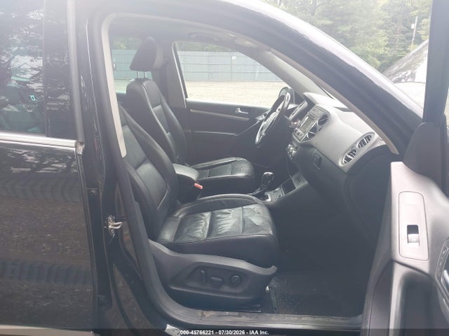 2013 Volkswagen Tiguan Sel მანქანა იყიდება აუქციონზე, vin: WVGBV7AX1DW524321, აუქციონის ნომერი: 45766221