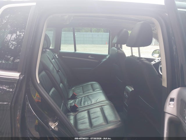 2013 Volkswagen Tiguan Sel მანქანა იყიდება აუქციონზე, vin: WVGBV7AX1DW524321, აუქციონის ნომერი: 45766221