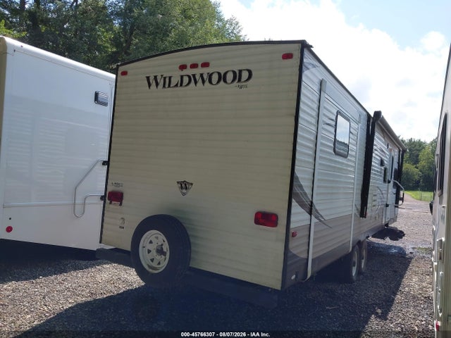 45766307 :رقم المزاد ، 4X4TWDG25FA254746 vin ، 2015 Wildwood Other مزاد بيع