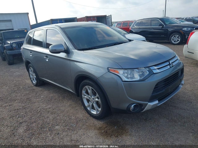 Продажа на аукционе авто 2015 Mitsubishi Outlander Se, vin: JA4AD3A36FZ006371, номер лота: 45766313
