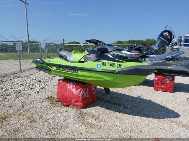 45766321 :رقم المزاد ، 00000YDV44145B020 vin ، 2020 Seadoo Rxt-x 300 مزاد بيع