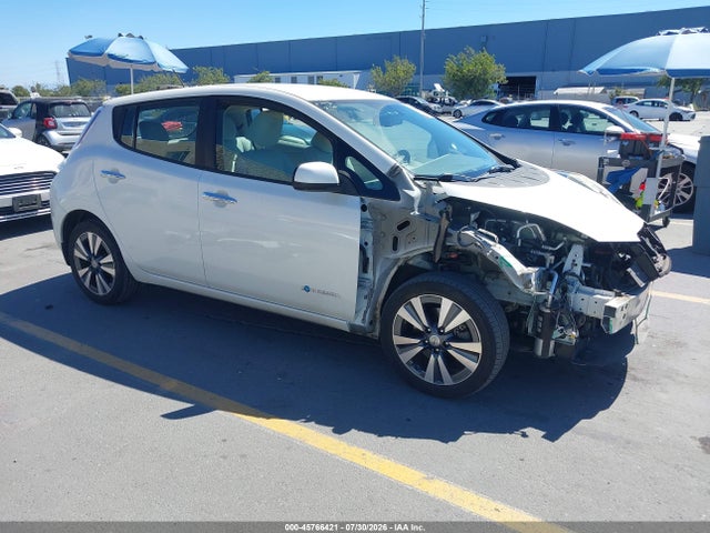 45766421 :رقم المزاد ، 1N4AZ0CP5FC332676 vin ، 2015 Nissan Leaf S/sl/sv مزاد بيع