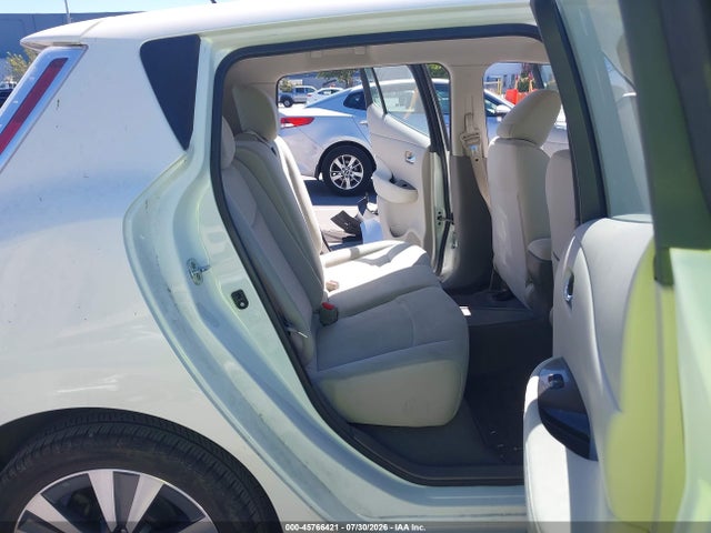 Auction sale of the 2015 Nissan Leaf S/sl/sv, vin: 1N4AZ0CP5FC332676, lot number: 45766421
