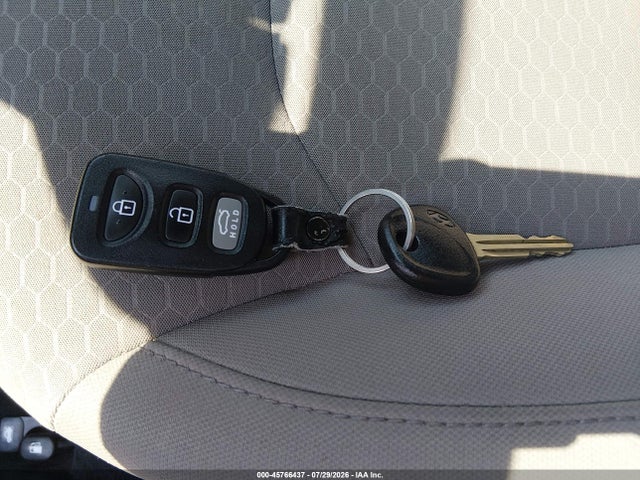 5NPD74LF5LH610925 Hyundai ELANTRA SE