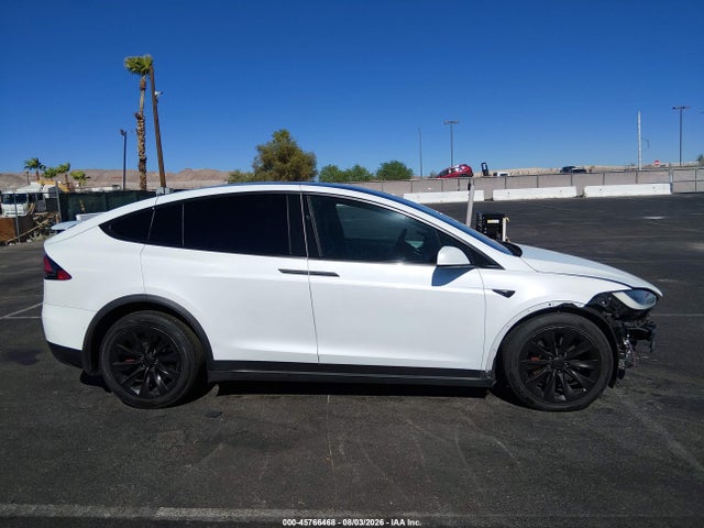 2018 Tesla Model X 100d/75d/p100d მანქანა იყიდება აუქციონზე, vin: 5YJXCDE26JF101232, აუქციონის ნომერი: 45766468