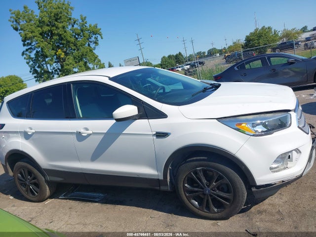 Продажа на аукционе авто 2019 Ford Escape Se, vin: 1FMCU9GD4KUB34287, номер лота: 45766481